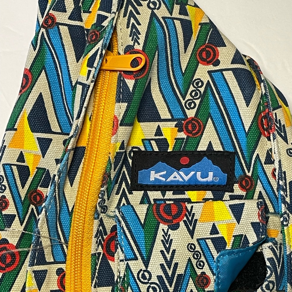 Kavu Geometric Aztec Bag